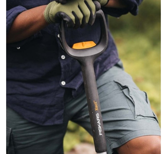 Телескопічна лопата з заокругленим лезом Fiskars Xact (1066732)