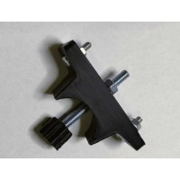 Кріплення для корпуса на штангу металошукача