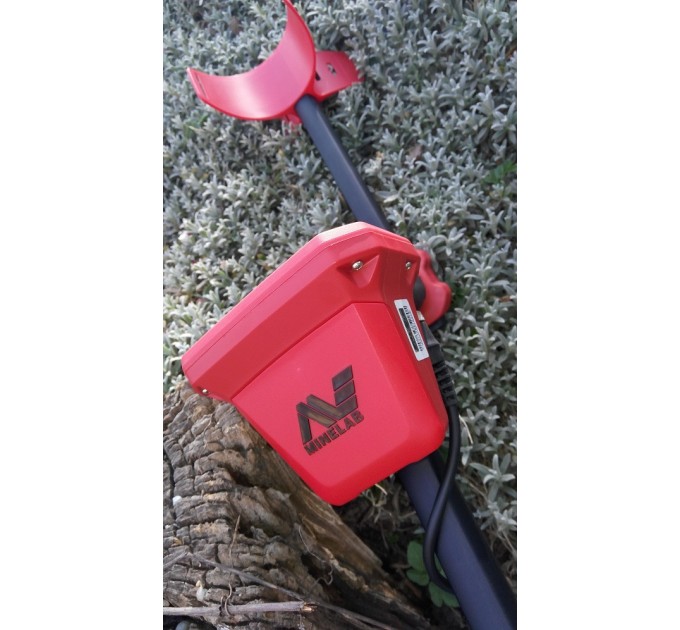 Металошукачі MINELAB VANQUISH 440