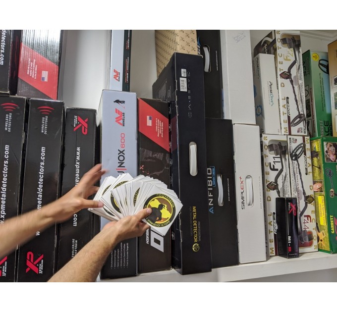 Наклейка на автомобіль PVI