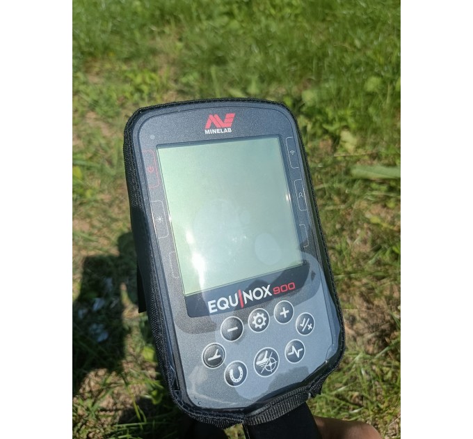 Каплезахистний чохол Equinox 700/900