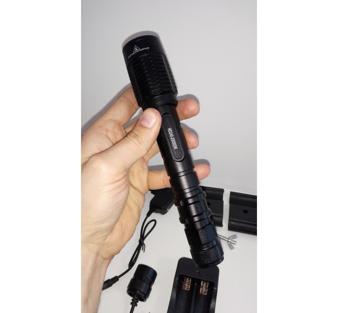 Ліхтар Тактичний WD240-T6, під рушницю