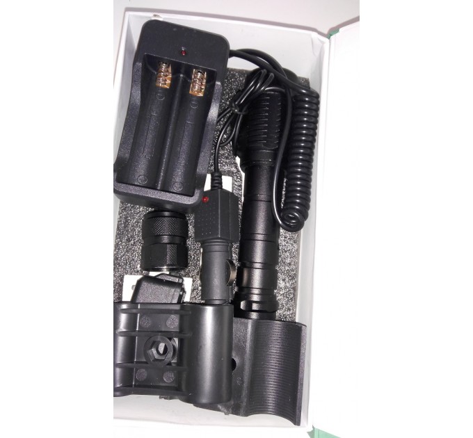 Ліхтар Тактичний WD240-T6, під рушницю